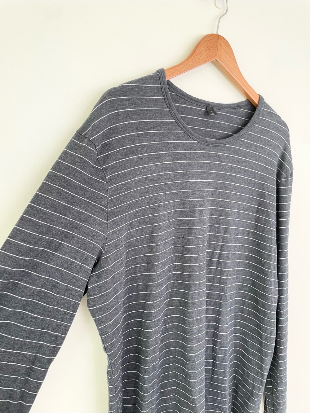 Lululemon 5 Year Basic Long Sleeve
Short Serve Stripe Heathered Black Moon Shine - Picture 6 of 10